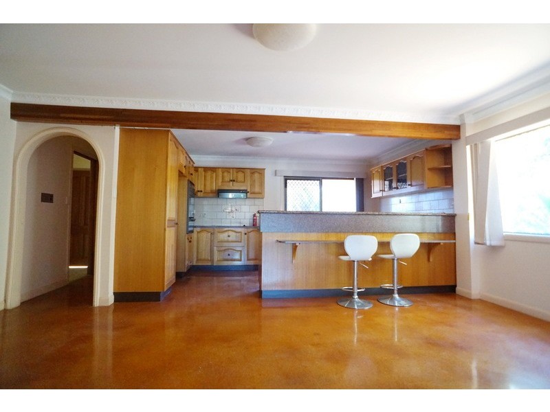 12 Belfairs Street, Robertson QLD 4109