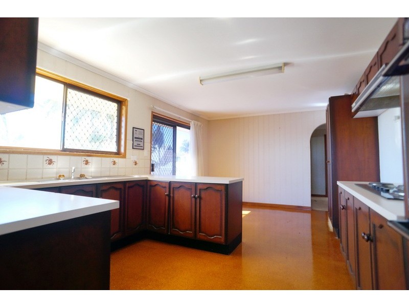 12 Belfairs Street, Robertson QLD 4109