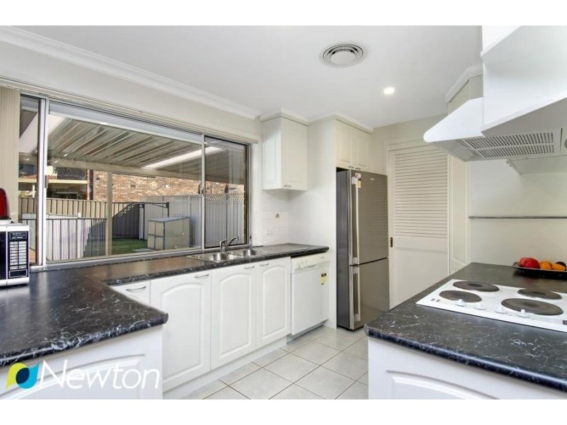 15 Essington Crescent, Sylvania NSW 2224