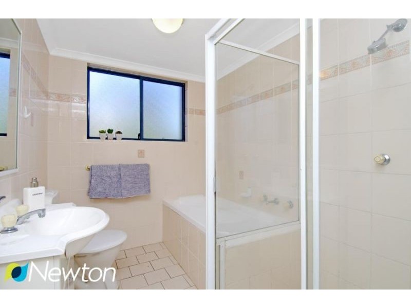 2/42-48 Merton Street, Sutherland NSW 2232