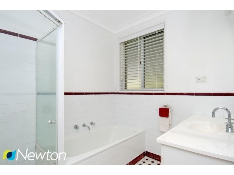 17 Meehan Place, Kirrawee NSW 2232