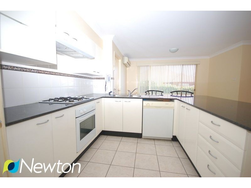 2/73 Wyralla Rd, Miranda NSW 2228