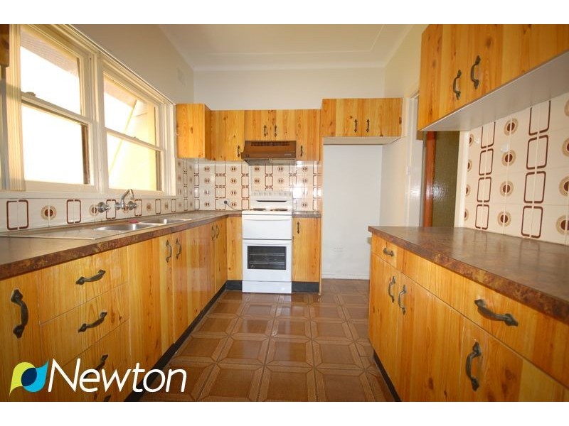 33 Kareena Road, Miranda NSW 2228