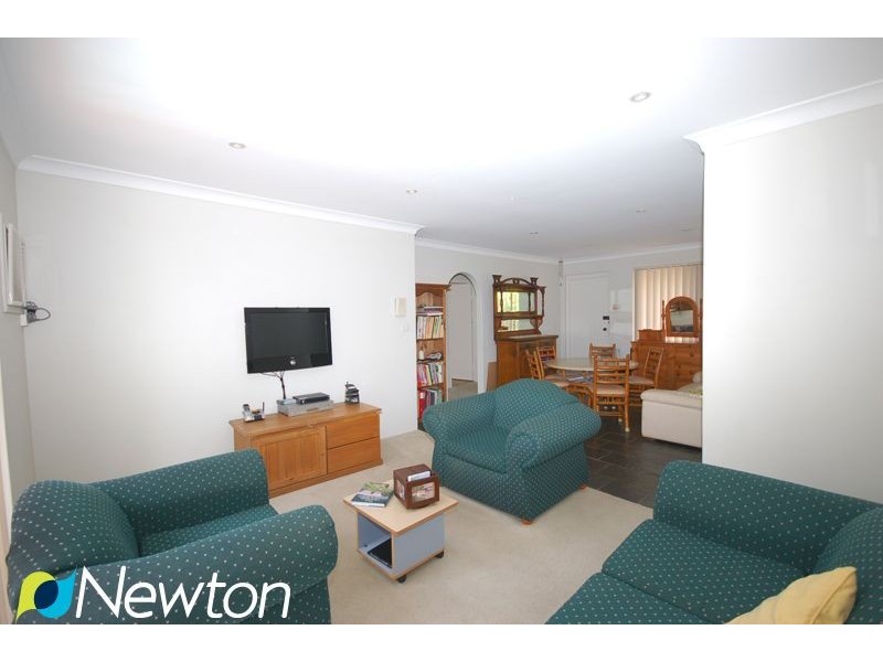 2/216 Willarong Rd, Caringbah NSW 2229