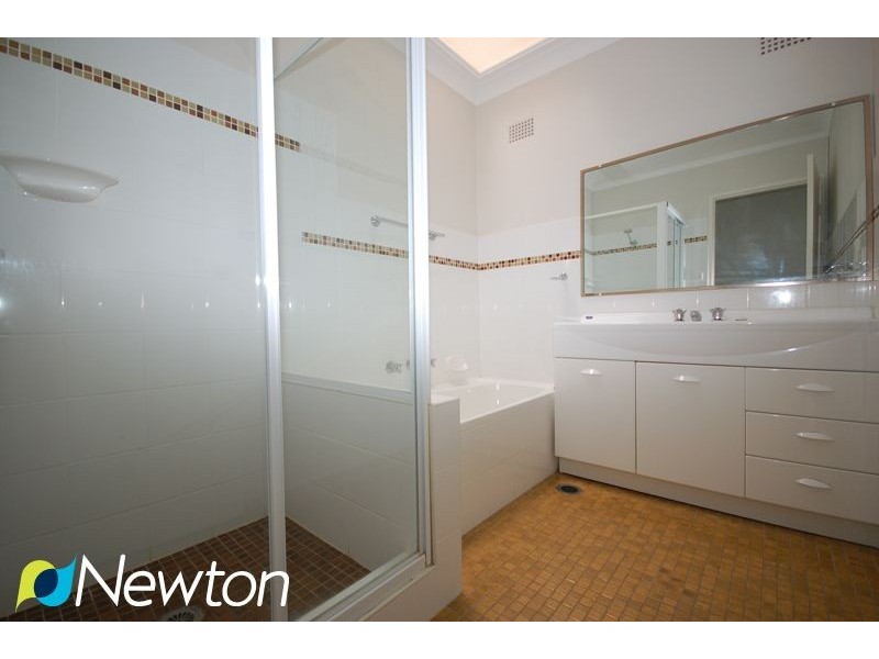 2/216 Willarong Rd, Caringbah NSW 2229