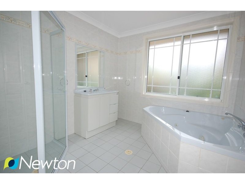 1/2 Gillwinga Ave, Caringbah NSW 2229