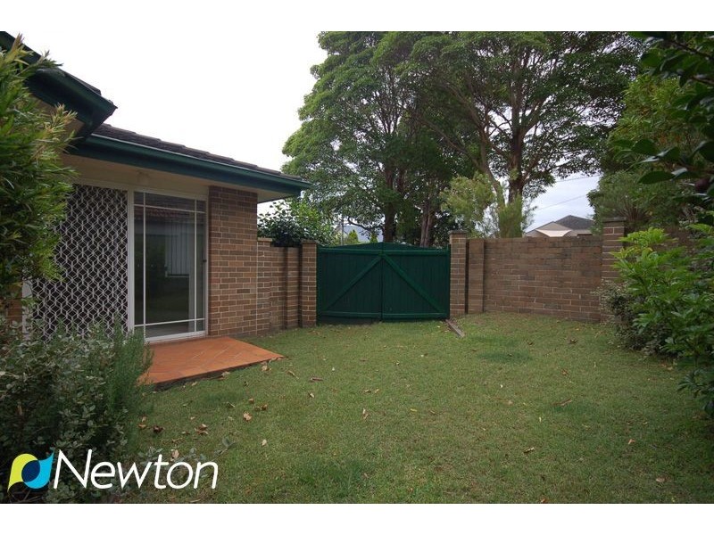 1/2 Gillwinga Ave, Caringbah NSW 2229