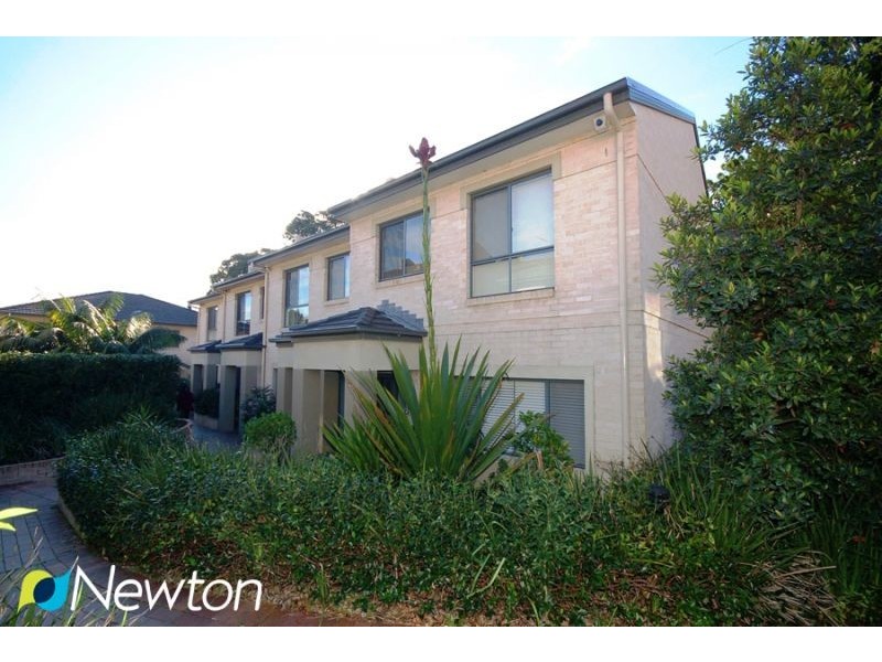 6/73 Denman Avenue, Woolooware NSW 2230