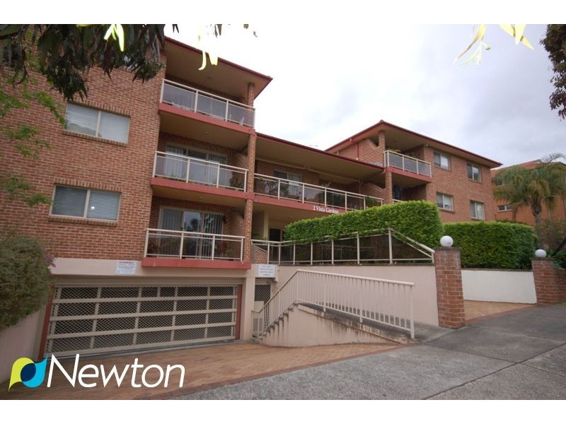 8/2 Vista Street, Caringbah NSW 2229