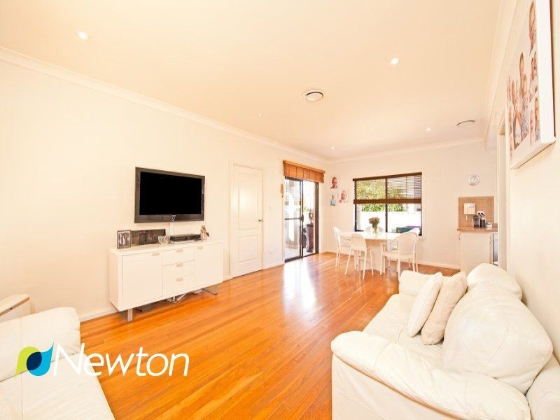 2/6 Combara Avenue, Caringbah NSW 2229