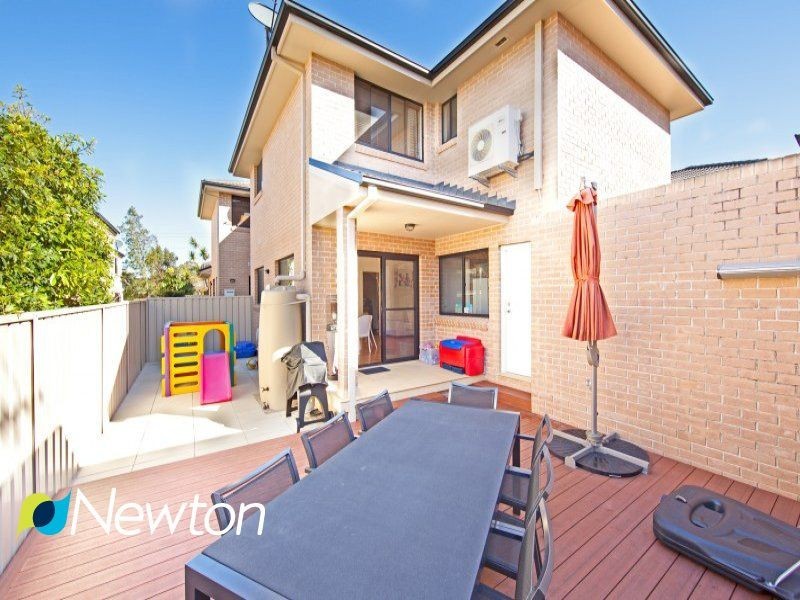 2/6 Combara Avenue, Caringbah NSW 2229