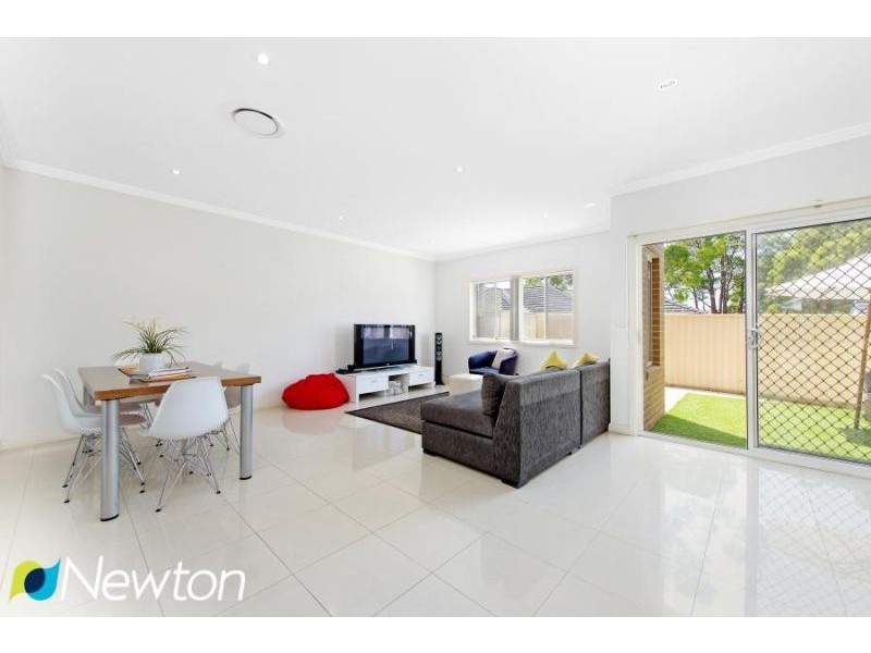 4/17 Jacaranda Road, Caringbah NSW 2229
