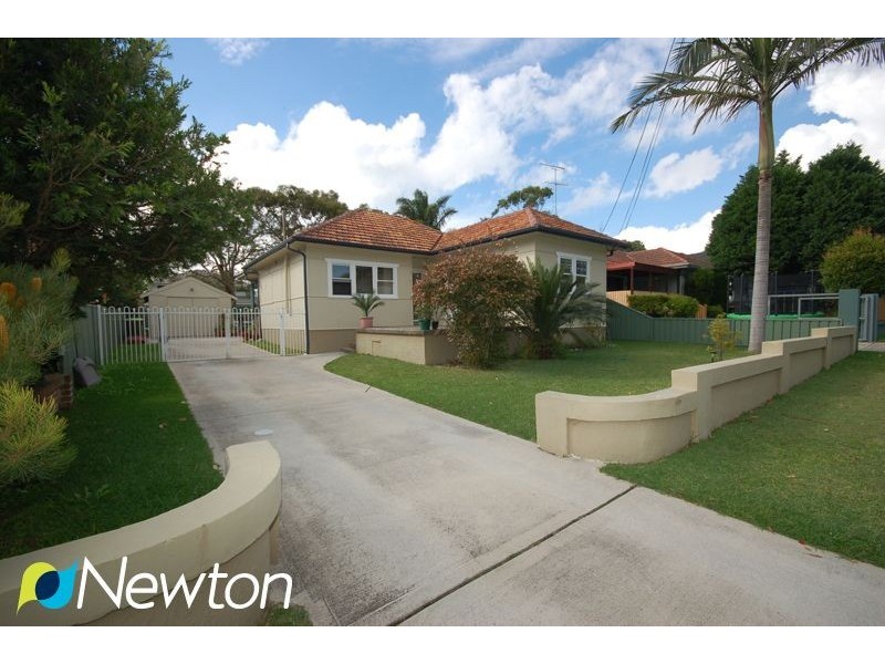 12 Crammond Blvd, Caringbah NSW 2229
