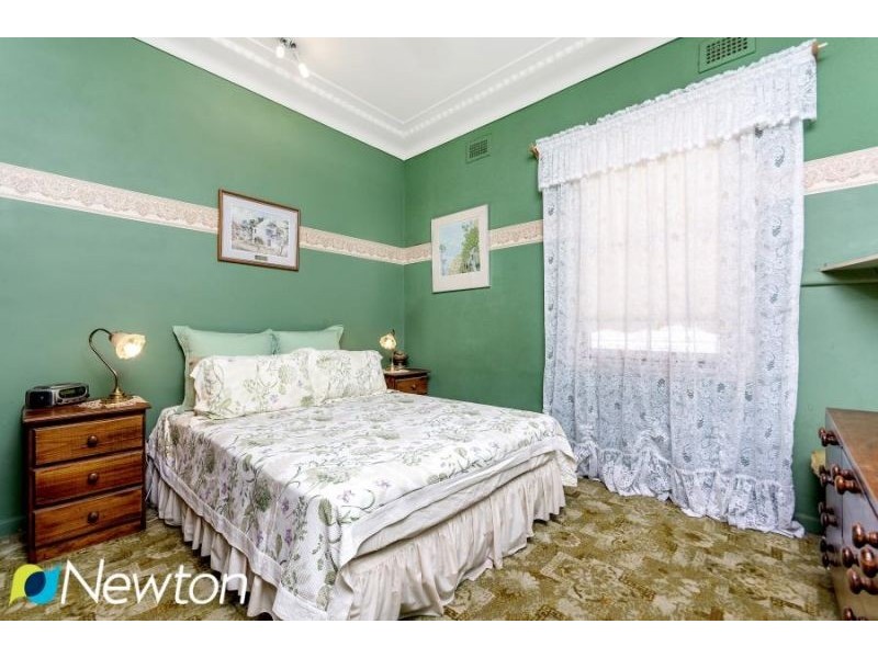 28 Chamberlain Road, Bexley NSW 2207