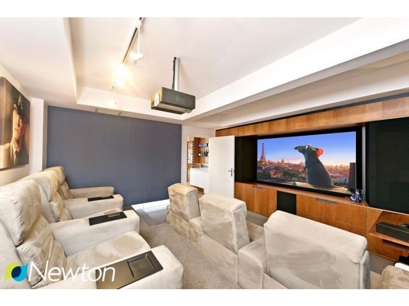 27 Cranbrook Place, Illawong NSW 2234