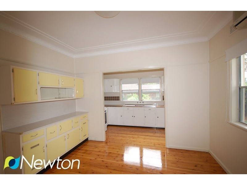1 Deakin Place, Kirrawee NSW 2232