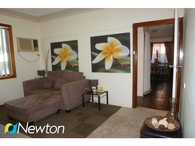 2 Peach Tree lane, Kirrawee NSW 2232