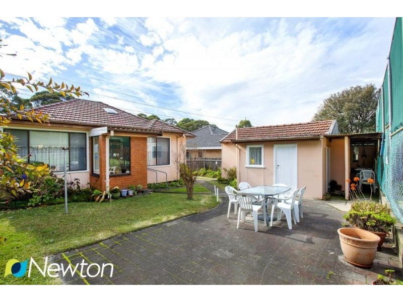 10 Dianella Street, Caringbah NSW 2229
