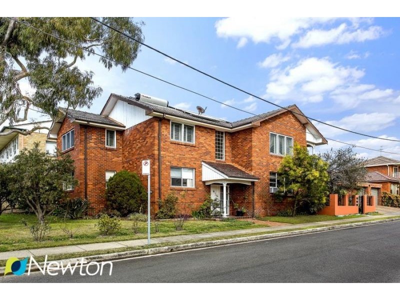 1/1 Swan Street, Woolooware NSW 2230