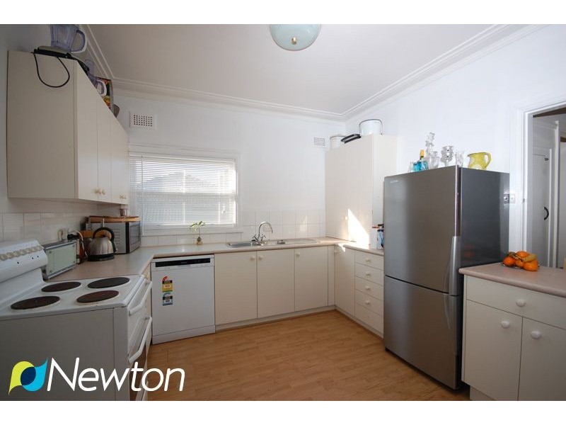 37 Manchester Rd, Gymea NSW 2227