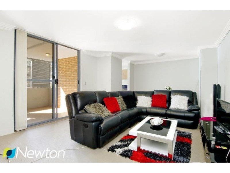 25/18 Gray Street, Sutherland NSW 2232