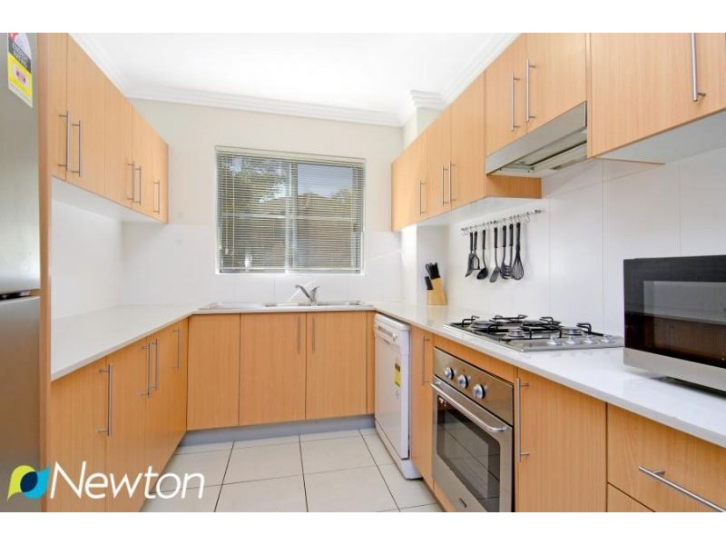 25/18 Gray Street, Sutherland NSW 2232