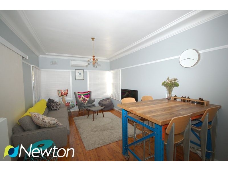 37 Manchester Rd, Gymea NSW 2227