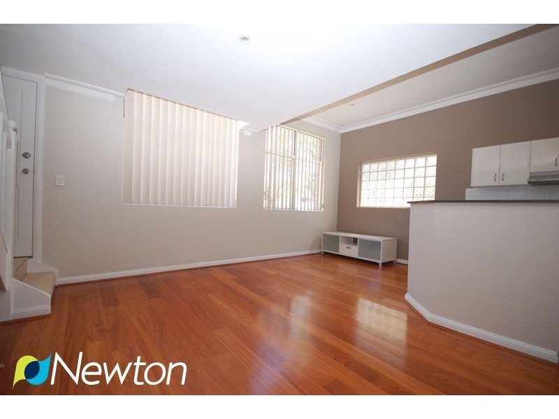 1/96-98 Yathong Rd, Caringbah NSW 2229