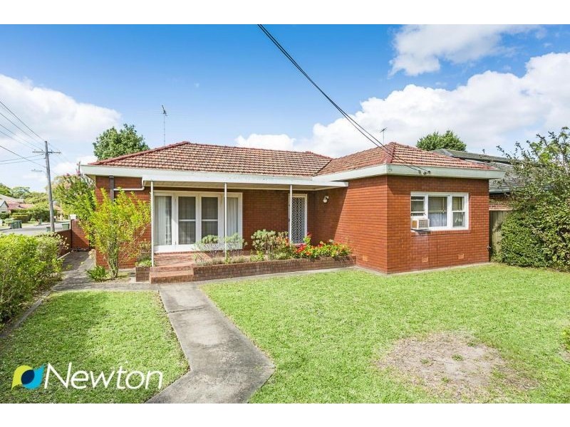 6 Minerva Street, Kirrawee NSW 2232