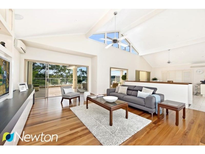 27 Cranbrook Place, Illawong NSW 2234