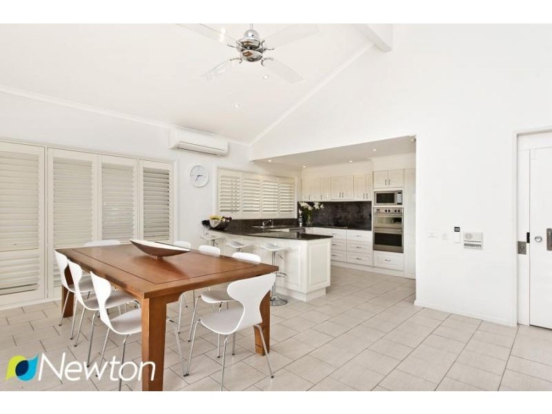 27 Cranbrook Place, Illawong NSW 2234