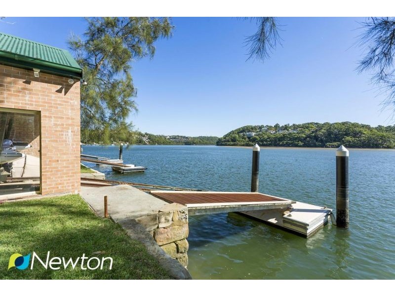 15 Cranbrook Place, Illawong NSW 2234