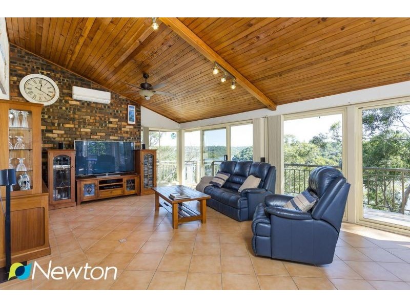 15 Cranbrook Place, Illawong NSW 2234