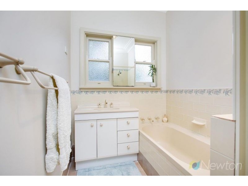 2 Meldrum Avenue, Miranda NSW 2228