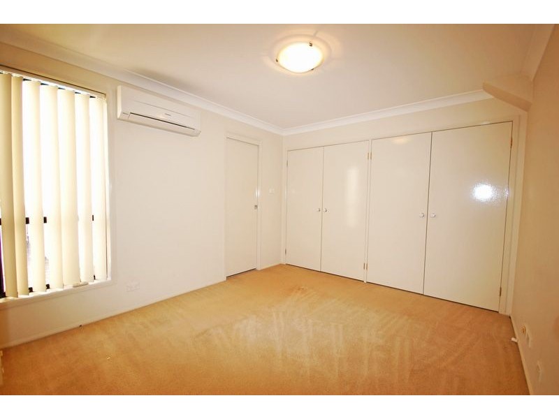 2/35 Crescent Road, Caringbah NSW 2229