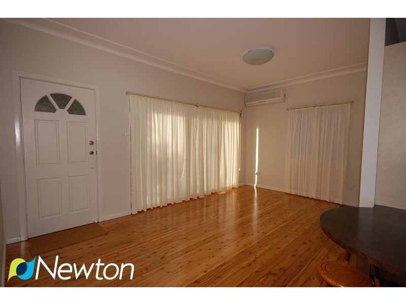 8 Mundakal Avenue, Kirrawee NSW 2232