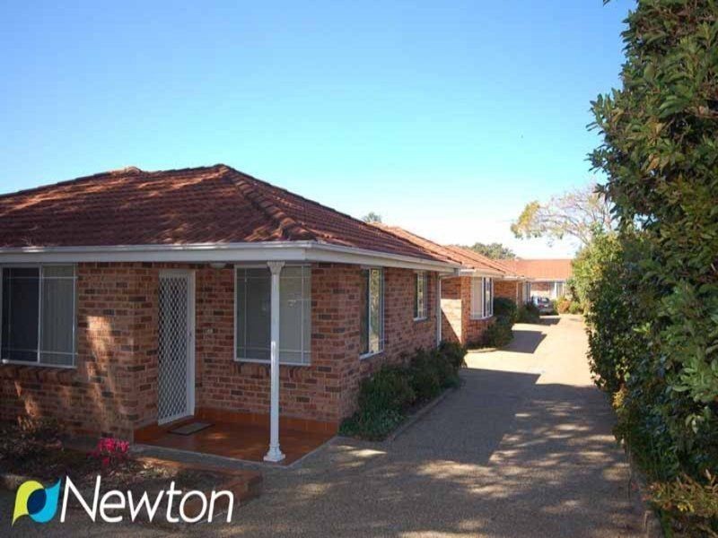 2/58 Yathong Road, Caringbah NSW 2229