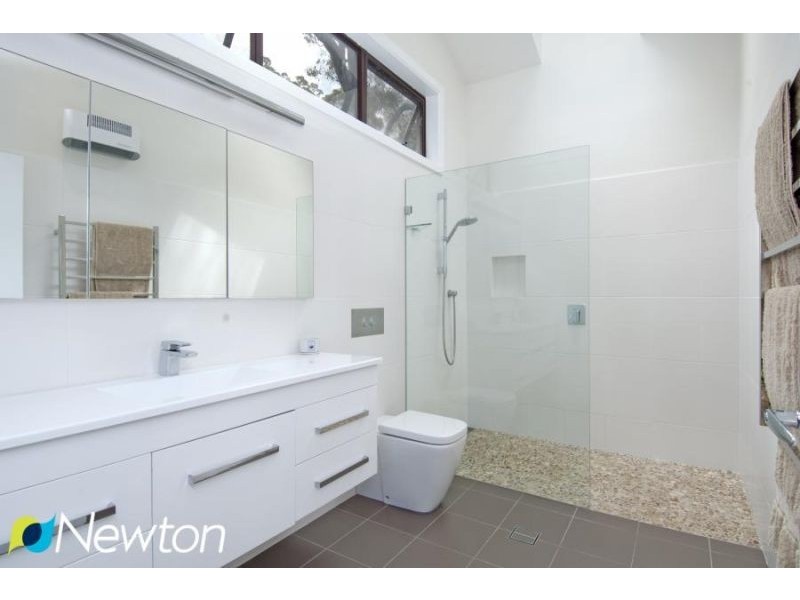 25 Valley Way, Gymea Bay NSW 2227