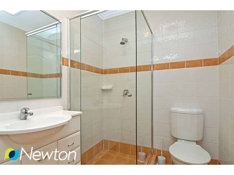 6/6 Mowbray Street, Sylvania NSW 2224