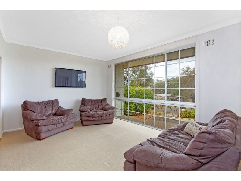 1 Mypolonga Ave, Gymea Bay NSW 2227