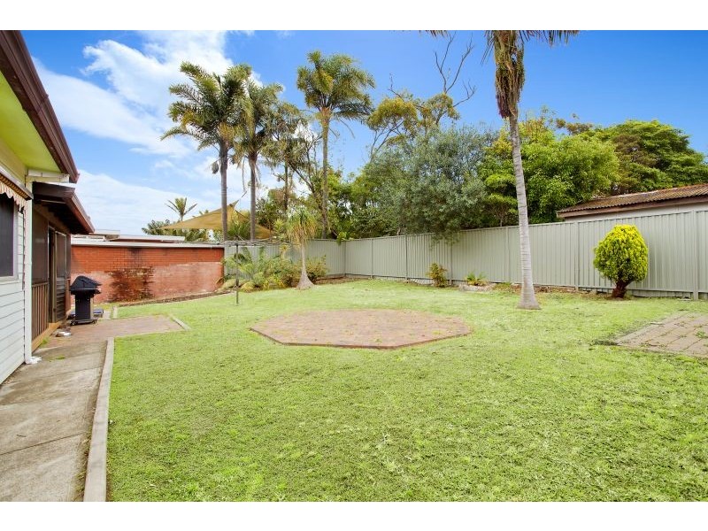 1 Mypolonga Ave, Gymea Bay NSW 2227