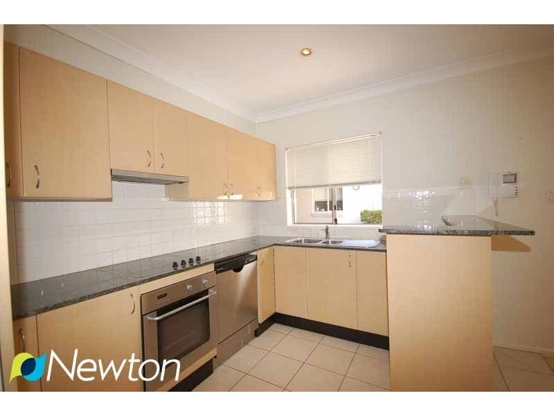8/7-13 Taylor Close, Miranda NSW 2228