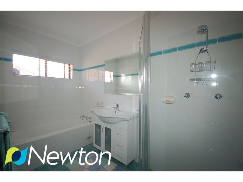 4B Valleyview Crescent, Engadine NSW 2233