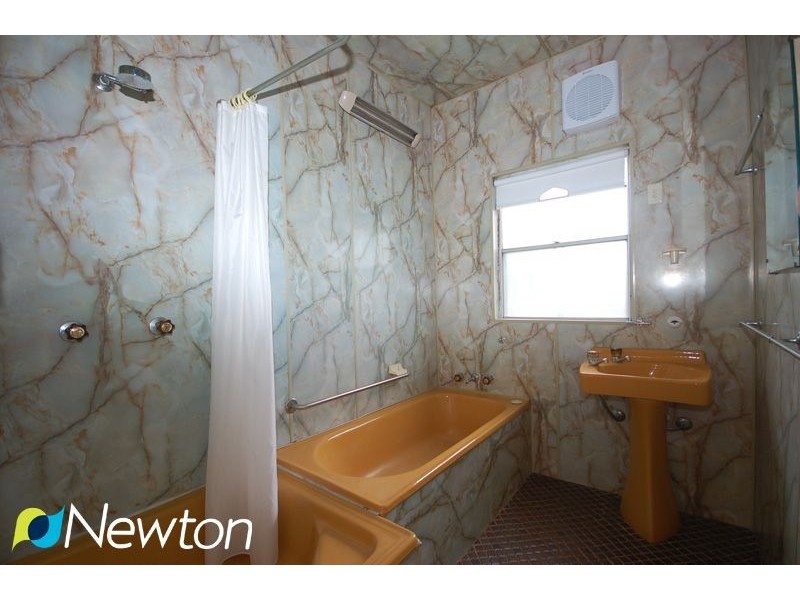 1 Deakin Place, Kirrawee NSW 2232