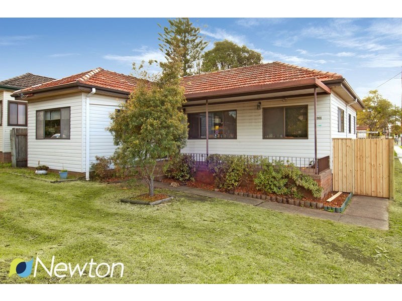 1 Durbar Avenue, Kirrawee NSW 2232
