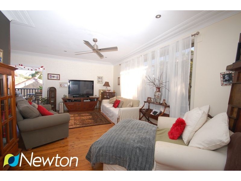 2 Crescent Road, Caringbah NSW 2229