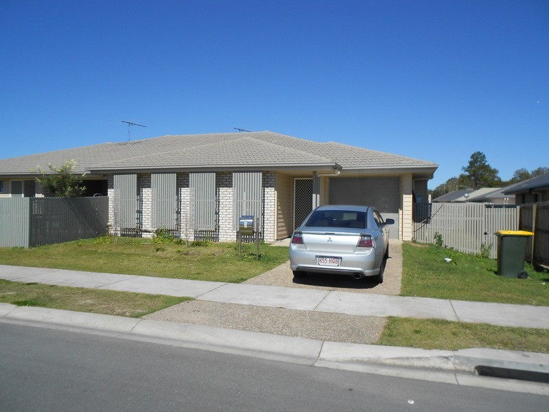 2/58 Waterfern Drive, Caboolture QLD 4510