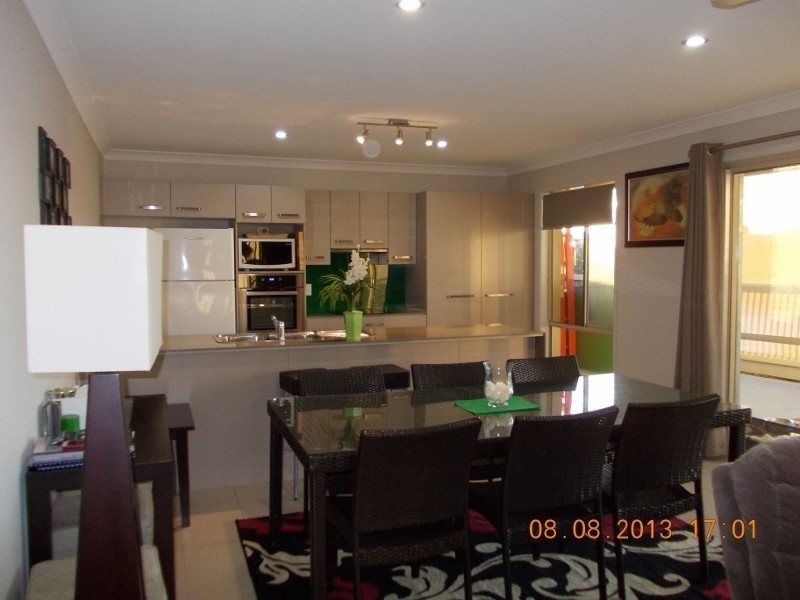 8 Coffey Court, Beachmere QLD 4510