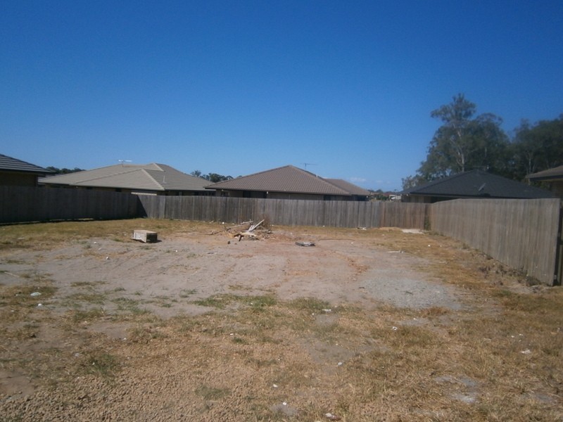 116  GRAHAM RD, Morayfield QLD 4506