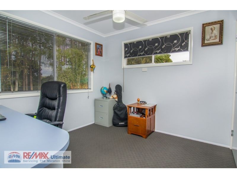 10 Riversleigh Road, Beachmere QLD 4510